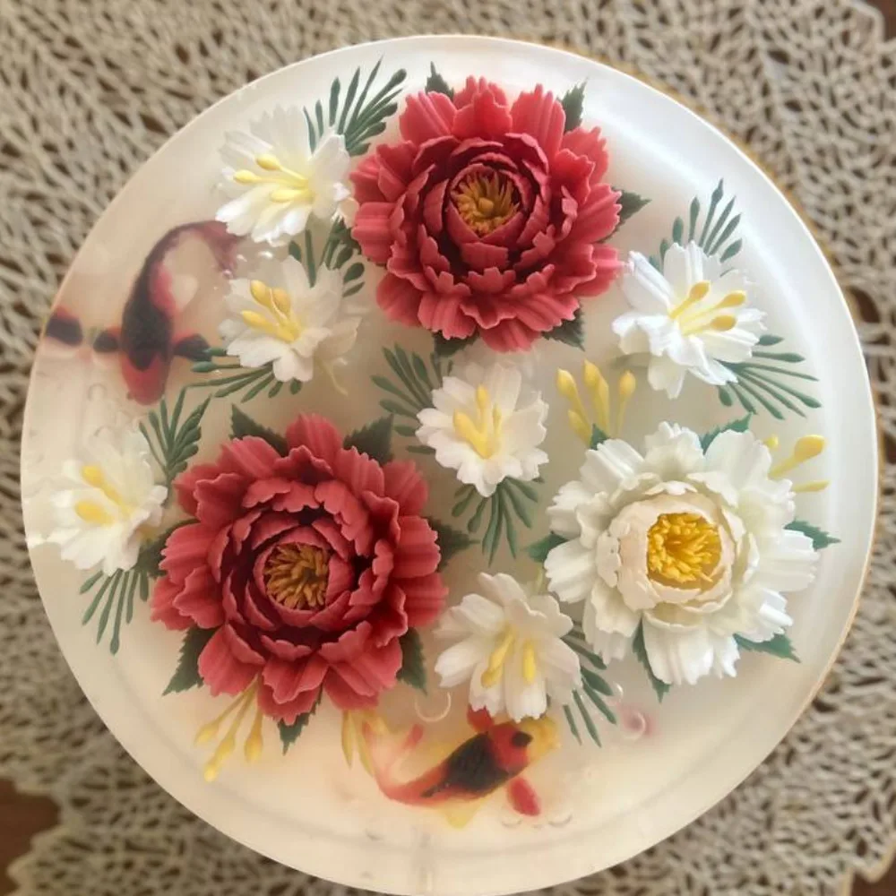 Ivory Koi Peony 3D jelly cake, viewed from above