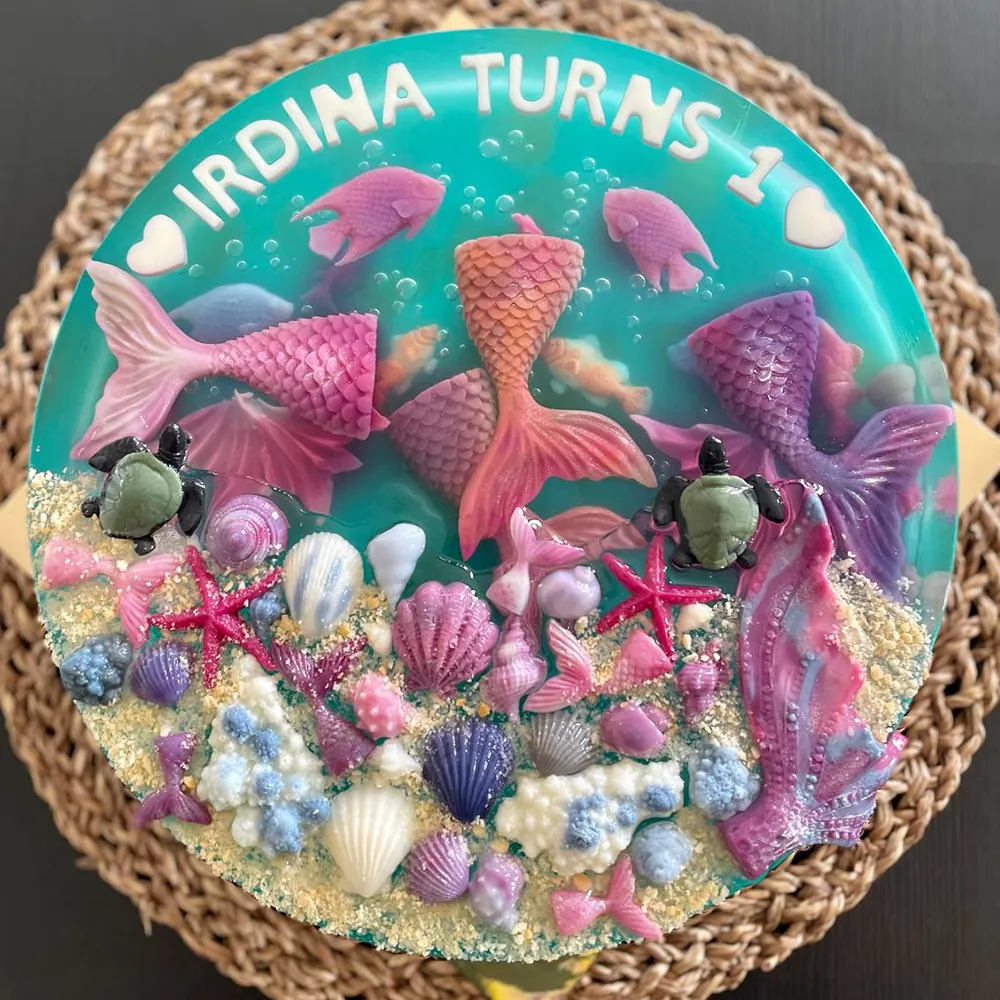 Mermaid Lagoon 3D jelly cake, viewed from above