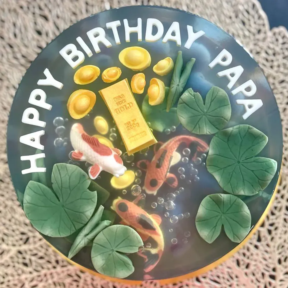 Midnight Fortune Koi 3D jelly cake, viewed from above