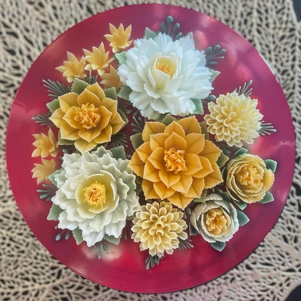 Ruby & Gold Garden 3D jelly cake, viewed from above
